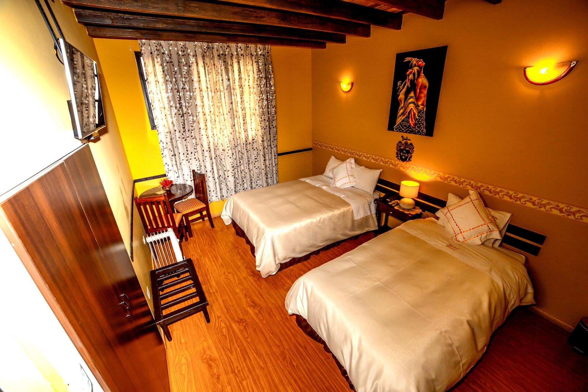Yabar Plaza I Hotel Cuzco Buitenkant foto